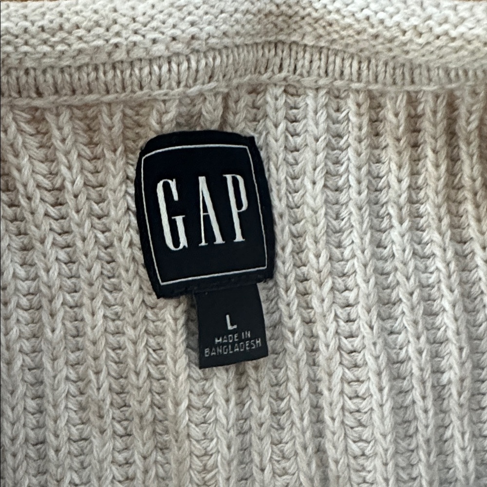 GAP Light Gray Ribbed Knit Pullover - Picture 2 of 4